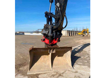 Pásové rýpadlo CATERPILLAR 323