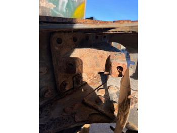 Náprava a díly VOLVO