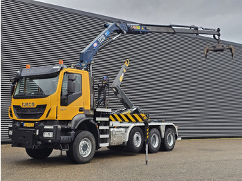 Hákový nosič kontejnerů IVECO Trakker