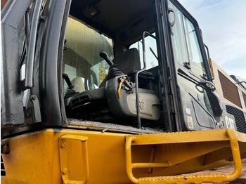 CAT 390DL leasing CAT 390DL: obrázek 3