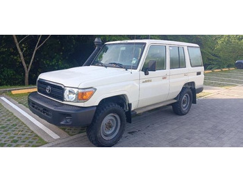 Osobní auto TOYOTA Land Cruiser
