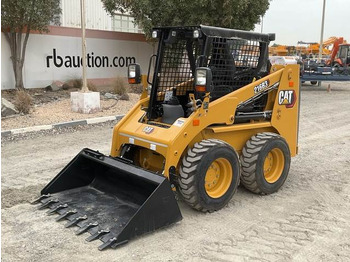 Smykový nakladač CATERPILLAR 216B3
