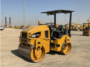 Silniční válec CATERPILLAR CB34B