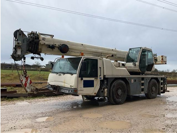Univerzální autojeřáb TEREX