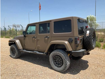Osobní auto Jeep Wrangler JK Command: obrázek 2