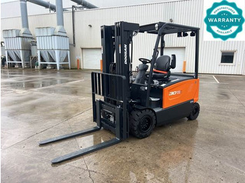 Elektrický vysokozdvižný vozík DOOSAN