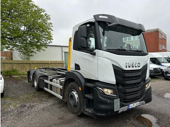Hákový nosič kontejnerů IVECO X-WAY