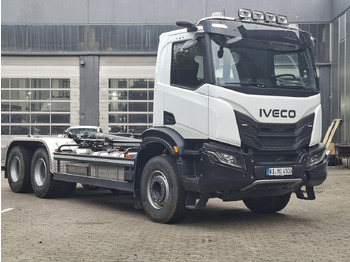 Sklápěč IVECO X-WAY
