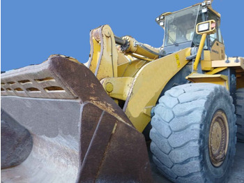 Nakladač KOMATSU WA600