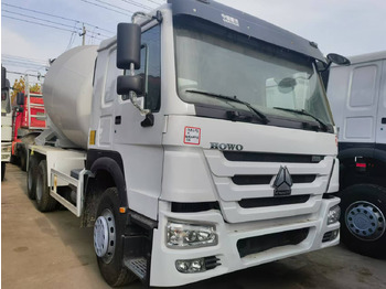 Autodomíchávač SINOTRUK HOWO