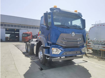 Tahač Sinotruk HOHAN 6*4 tractor: obrázek 3