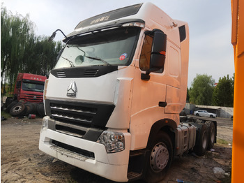 Tahač Sinotruk HOWO A7 6*4 Tractor: obrázek 2