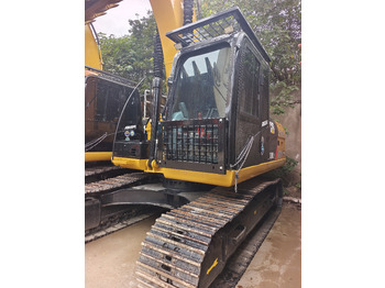 Pásové rýpadlo CATERPILLAR 320D2