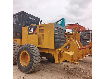 Grejdr CATERPILLAR 140H