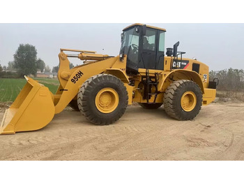 Kolový nakladač CATERPILLAR 950H