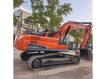 Pásové rýpadlo DOOSAN DX300LC-9C