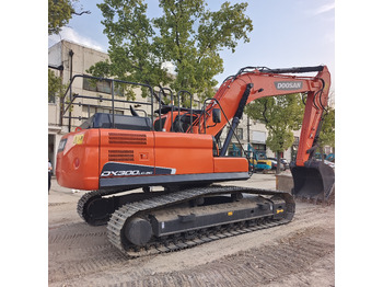 Pásové rýpadlo DOOSAN DX300LC-9C