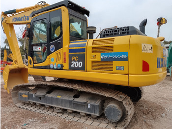 Pásové rýpadlo KOMATSU PC200-8