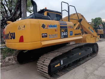 Pásové rýpadlo KOMATSU PC200-8