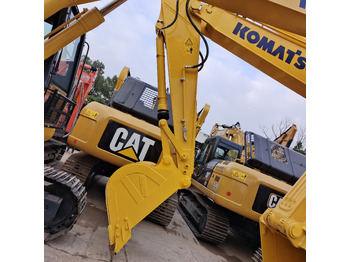 Pásové rýpadlo KOMATSU pc210-8 PC210-8: obrázek 2