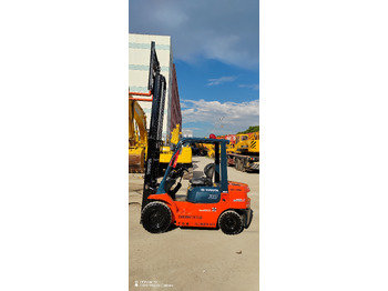 Vysokozdvižný vozík TOYOTA