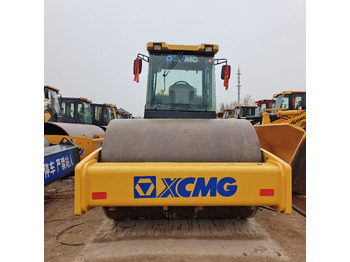 Silniční válec XCMG XS223J