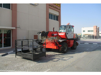Teleskopický manipulátor MANITOU MRT 2150