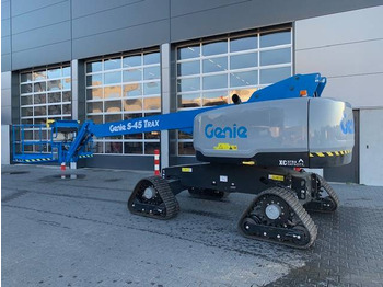 Teleskopická plošina GENIE S45