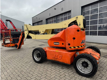 Kloubová plošina JLG E450AJ