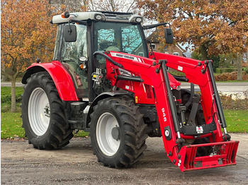 Traktor MASSEY FERGUSON 5710