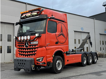 Hákový nosič kontejnerů MERCEDES-BENZ Arocs