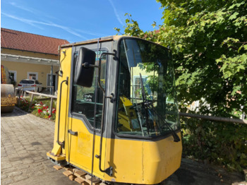 Kabina KOMATSU