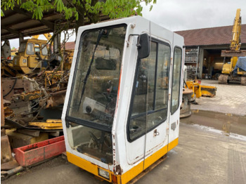 Kabina LIEBHERR
