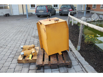 Palivová nádrž pro Stavební technika Liebherr A902: obrázek 3