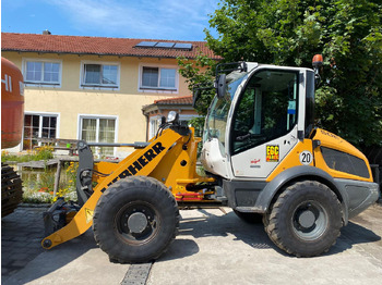 Kolový nakladač LIEBHERR L 506