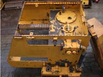 Hydraulická nádrž LIEBHERR