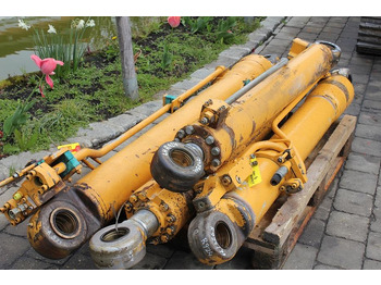 Hydraulický válec LIEBHERR