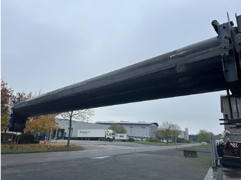 Výložník LIEBHERR