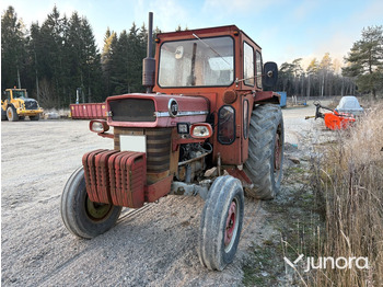 Traktor MASSEY FERGUSON 100 series