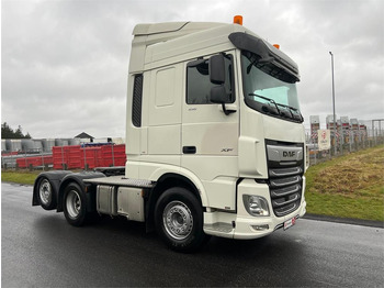Tahač DAF XF 530