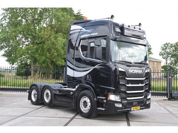 Tahač SCANIA R 520