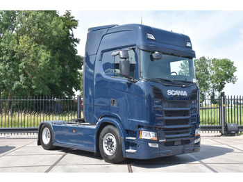 Tahač SCANIA S 450
