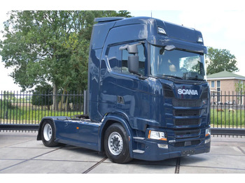 Tahač SCANIA S 450