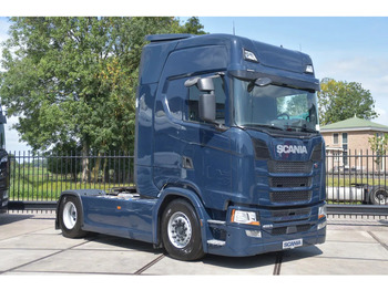 Tahač SCANIA S 450