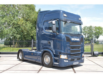 Tahač SCANIA S 450