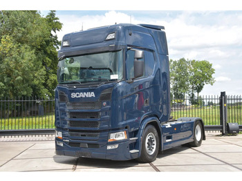 Tahač SCANIA S 450