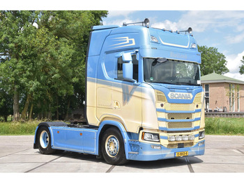 Tahač SCANIA S 500