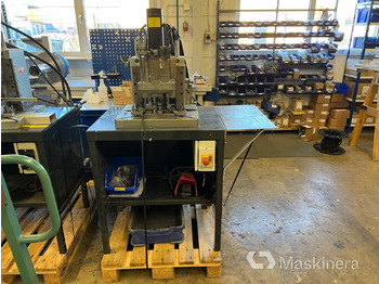 Kovoobráběcí stroj