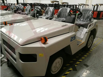 Tažný traktor pro zavazadla TOYOTA