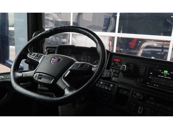 Tahač Scania P500 6x2/ FULL AIR/ HYDRAULIC/ LEATHER/ 2.950 WB/ DIFF LOCK/ SLIDE DISH: obrázek 5